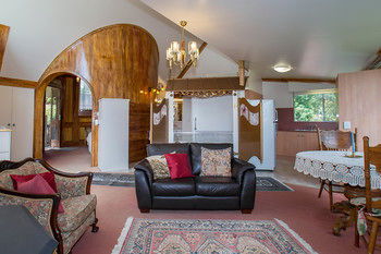 A Camelot Tower & Penthouse - Accommodation Adelaide 42