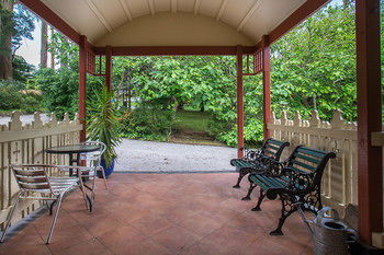 A Camelot Tower & Penthouse - Accommodation Adelaide 47
