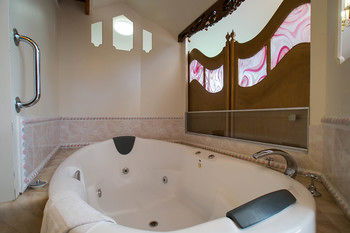 A Camelot Tower & Penthouse - Accommodation Adelaide 51