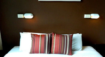Urban Central Accommodation - Hostel - Accommodation Adelaide 8
