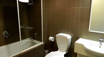 Urban Central Accommodation - Hostel - Accommodation Adelaide 9