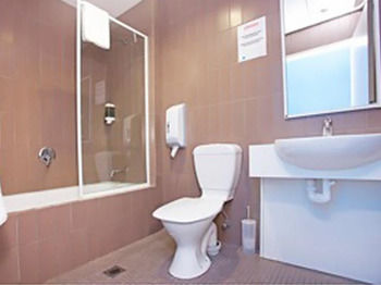 Urban Central Accommodation - Hostel - Accommodation Adelaide 19