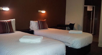 Urban Central Accommodation - Hostel - Accommodation Adelaide 24