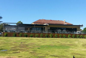 The Huskisson - Accommodation Adelaide 23