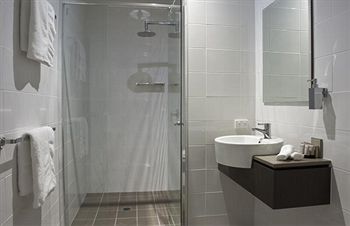 The Huskisson - Accommodation Adelaide 0