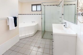 Bluegum Apartments - Accommodation Adelaide 15