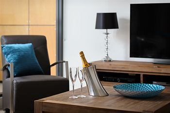 Apartments @ IKON Glen Waverley - Accommodation Adelaide 6
