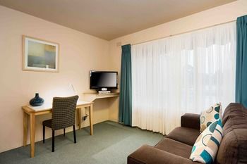 Best Western Fawkner Suites & Serviced Apartments - Accommodation Adelaide 56