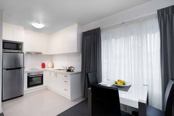 Best Western Fawkner Suites & Serviced Apartments - Accommodation Adelaide 57