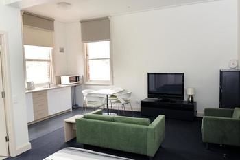 Yarra House Campus Summer Stays - Accommodation Adelaide 1