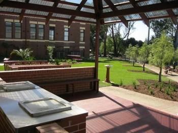 Yarra House Campus Summer Stays - Accommodation Adelaide 8