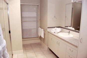 Yabbaloumba Retreat - Accommodation Adelaide 3