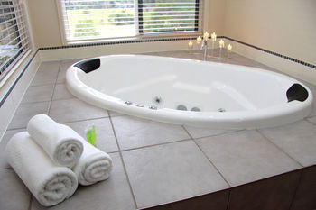 Yabbaloumba Retreat - Accommodation Adelaide 7
