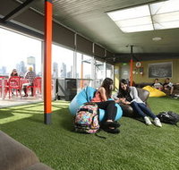 Melbourne Metro YHA - Hostel - Accommodation Adelaide