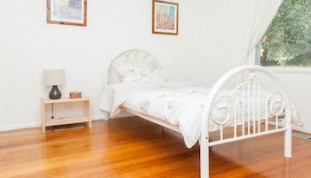 Eltham Retreat - Accommodation Adelaide 0