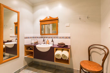 Strathvea Guest House - Accommodation Adelaide 0