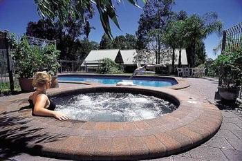 Vineyard Hill - Accommodation Adelaide 4