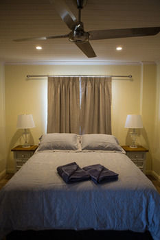 The Wattle Lodge - Accommodation Adelaide 4