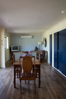 The Wattle Lodge - Accommodation Adelaide 13