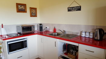 The Wattle Lodge - Accommodation Adelaide 38