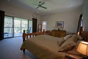 Moonee Beach Executive Retreat - Accommodation Adelaide 7