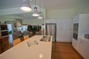 Moonee Beach Executive Retreat - Accommodation Adelaide 22