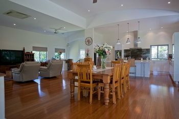 Moonee Beach Executive Retreat - Accommodation Adelaide 23