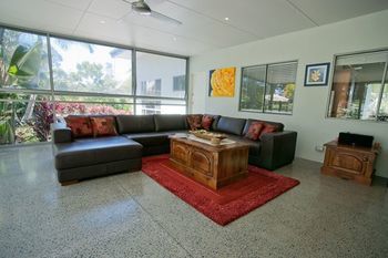 Moonee Beach Executive Retreat - Accommodation Adelaide 24