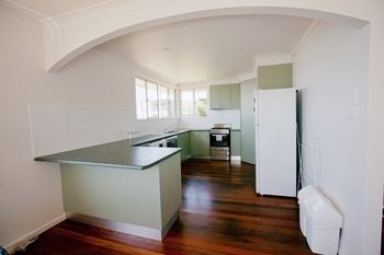 Emerald Views - Accommodation Adelaide 10