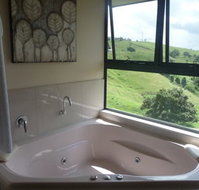 Top of The Hill - Accommodation Adelaide