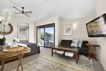 Top Of The Hill - Accommodation Adelaide 14