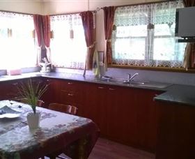 Blue Wren Riverside Cottage - Accommodation Adelaide 3