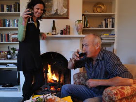 Alice's Cottages & Spa Hideaways - Accommodation Adelaide 0