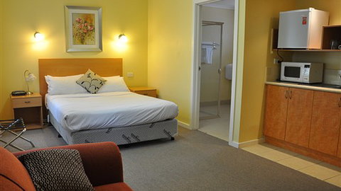 Glen Inn Motel & Apartments - Accommodation Adelaide 2