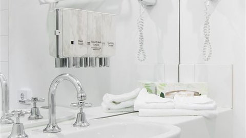 Miami Hotel Melbourne - Accommodation Adelaide 3