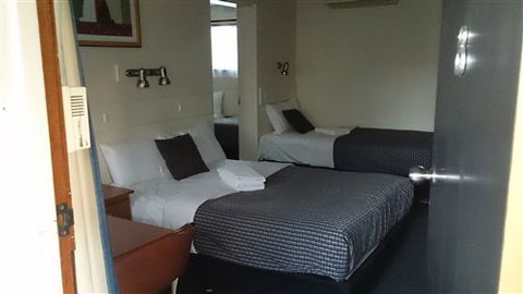Budget On The Lake - Accommodation Adelaide 3