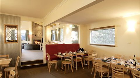 Cooroona Lodge - Accommodation Adelaide 0