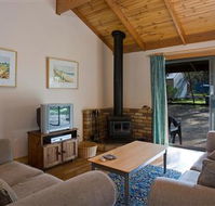 Surf Coast Cabins in Aireys Inlet - Accommodation Adelaide