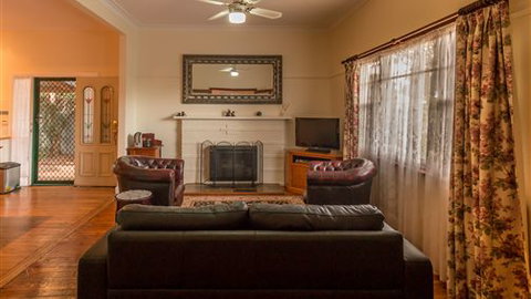 Muscat House - Accommodation Adelaide 1