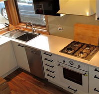 Wallace's - Crystal Creek Chalet 1 - Accommodation Adelaide