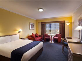 Hotel Grand Chancellor Adelaide On Hindley - Accommodation Adelaide 2