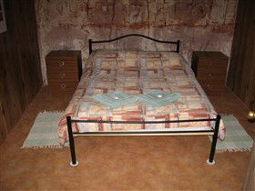 Radeka Downunder Underground Motel And Backpacker Inn - Accommodation Adelaide 1