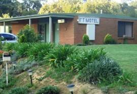 1st T Motel - Accommodation Adelaide 2