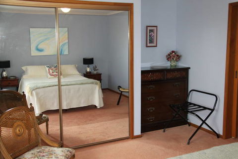 Adrienne's Place On The Hill - Accommodation Adelaide 1