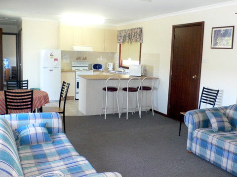 Back O' Bourke Accommodation - Accommodation Adelaide 0
