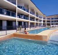 Boathouse Resort Tea Gardens - Accommodation Adelaide