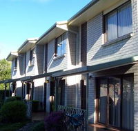 Davey Place Holiday Town Houses - Accommodation Adelaide