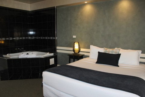 Fairways Resort - Accommodation Adelaide 0
