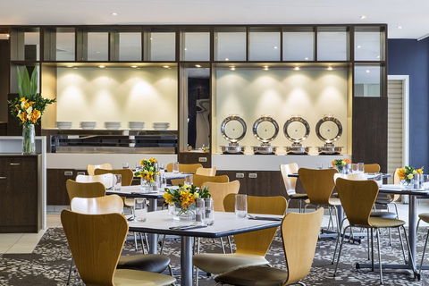 Holiday Inn Melbourne Airport - Accommodation Adelaide 8