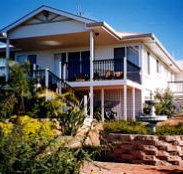 Lovering's Beach Houses - The Whitehouse Emu Bay - Accommodation Adelaide